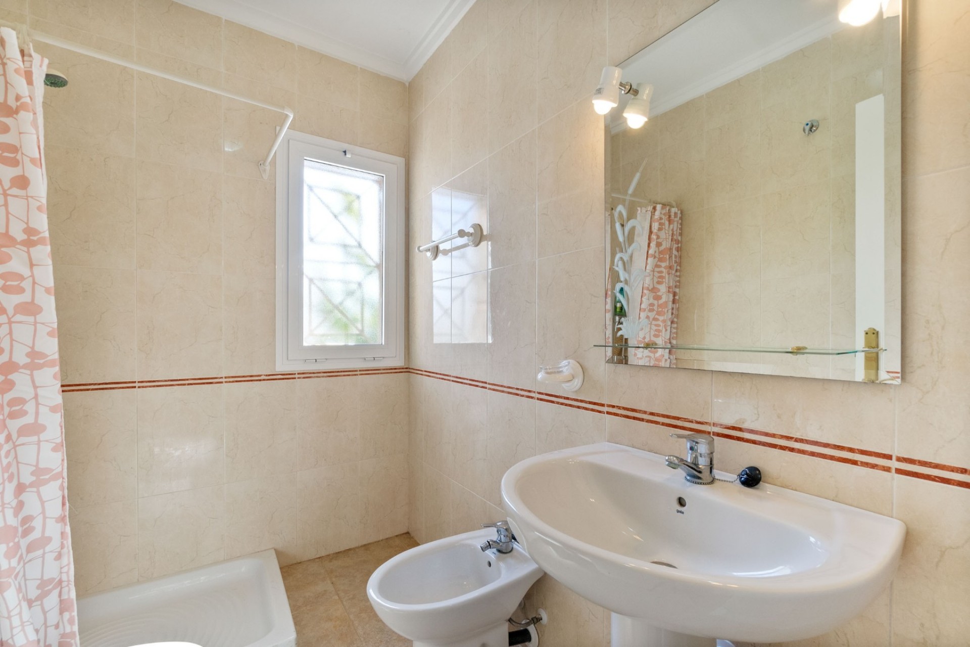 Revente - Maison de ville -
Torrevieja