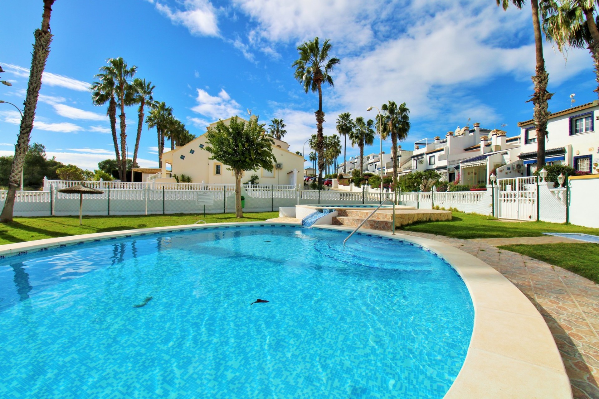 Revente - Maison de ville -
Villamartin