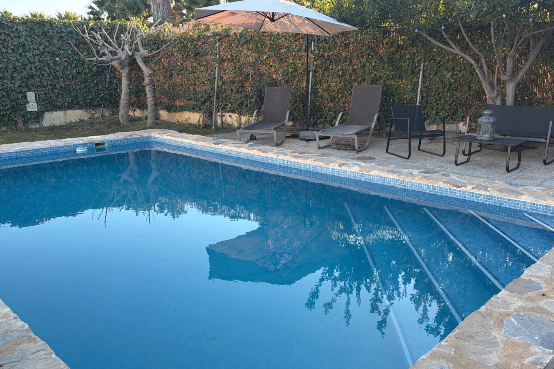 Revente - Semi - Detached Villa -
Dolores