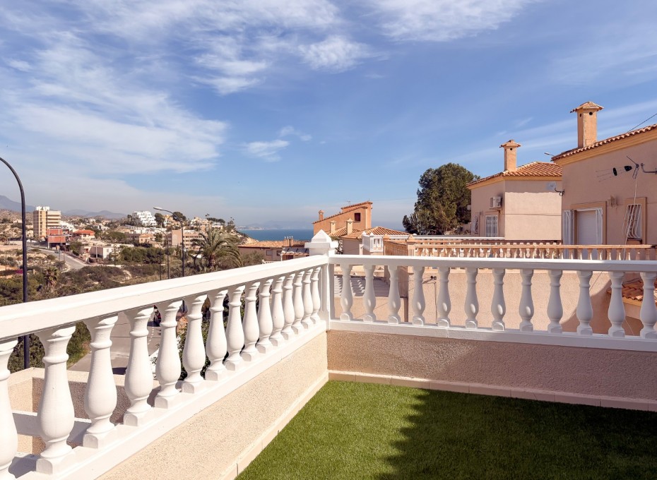 Revente - Semi-Detached Villa -
El Campello - Pueblo Acantilado - Venta Lanuza