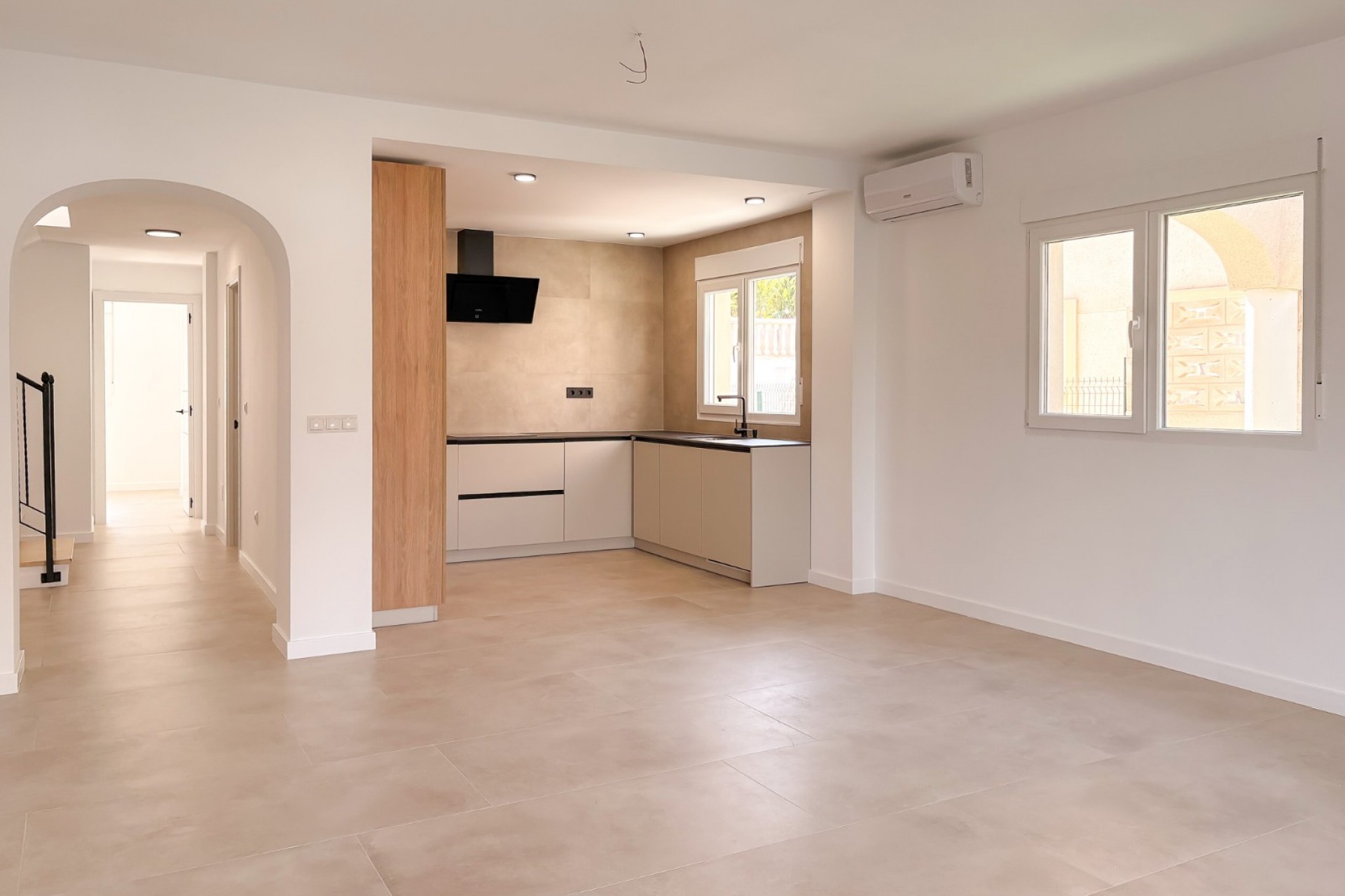 Revente - Semi-Detached Villa -
El Campello - Pueblo Acantilado - Venta Lanuza