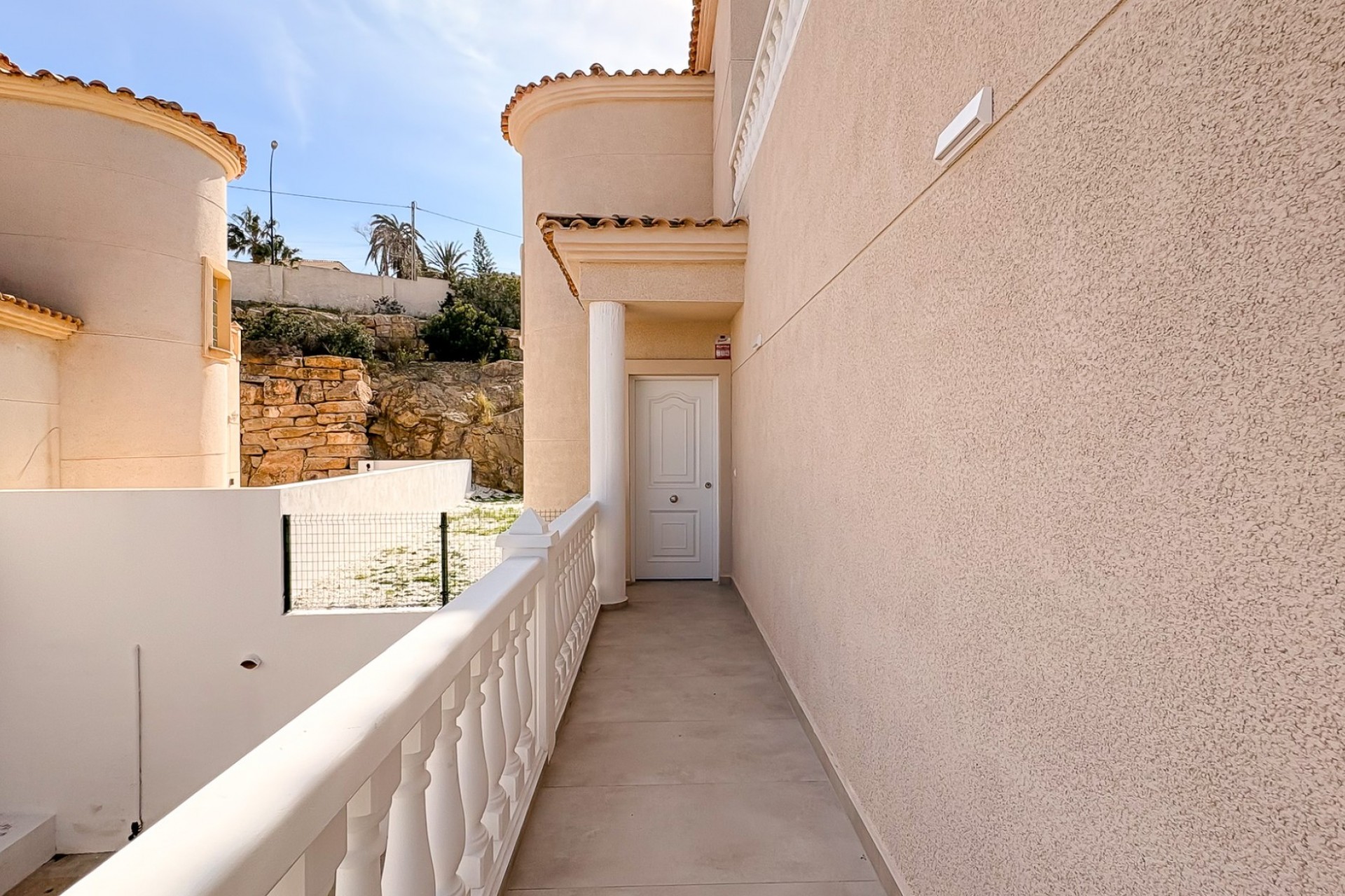 Revente - Semi-Detached Villa -
El Campello - Pueblo Acantilado - Venta Lanuza