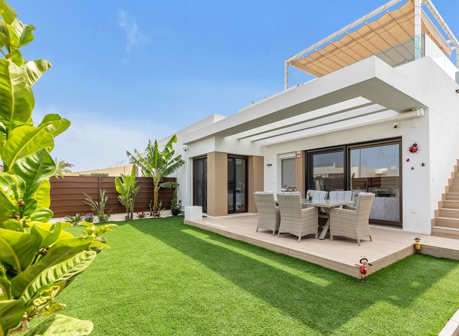 Revente - Semi - Detached Villa -
Orihuela Costa - Vistabella Golf