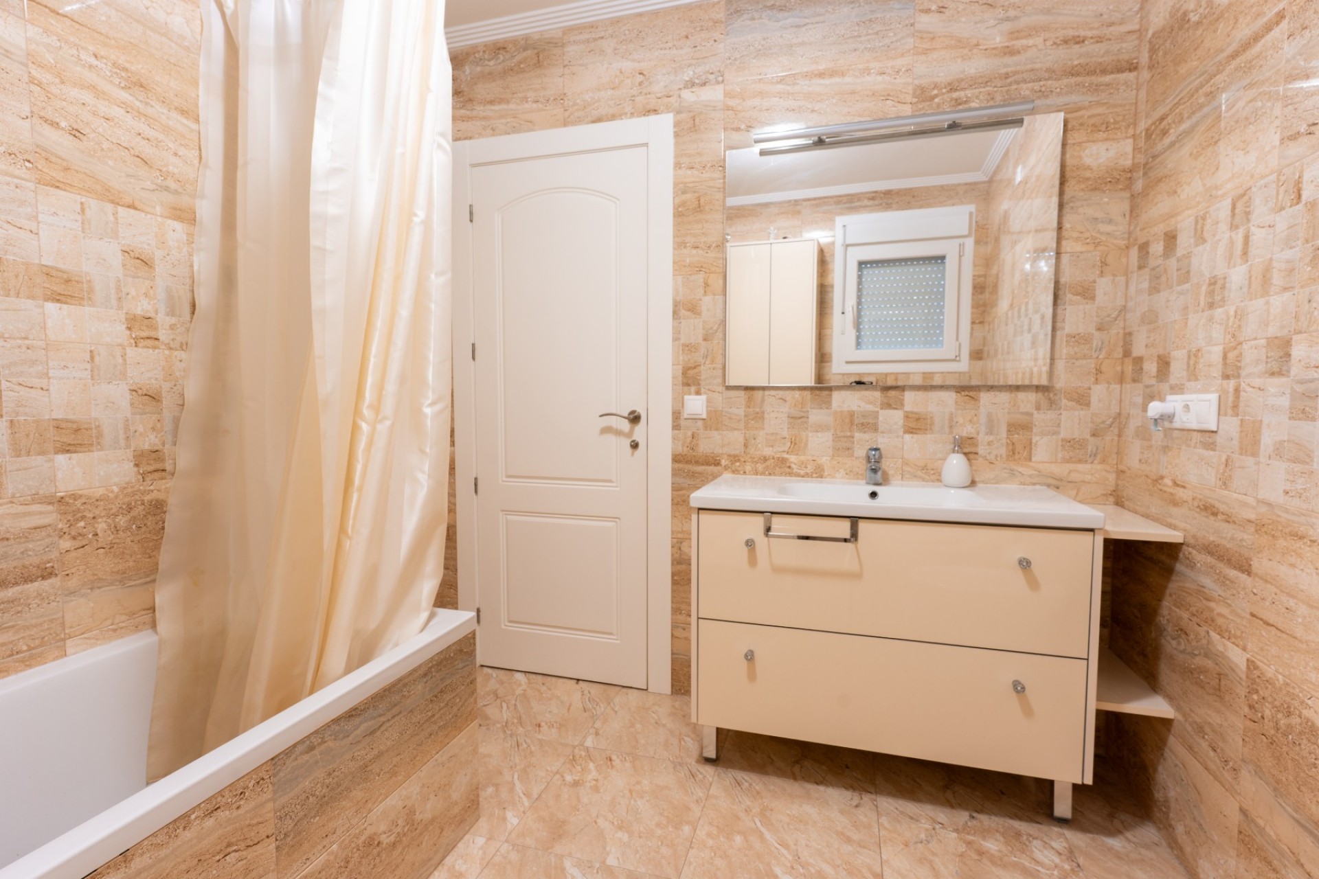 Revente - Semi-Detached Villa -
Torrevieja - Los Balcones