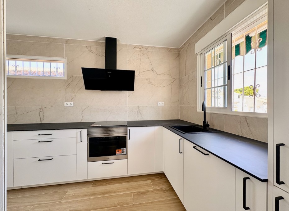 Revente - Single Family Home -
Orihuela - Los Balcones