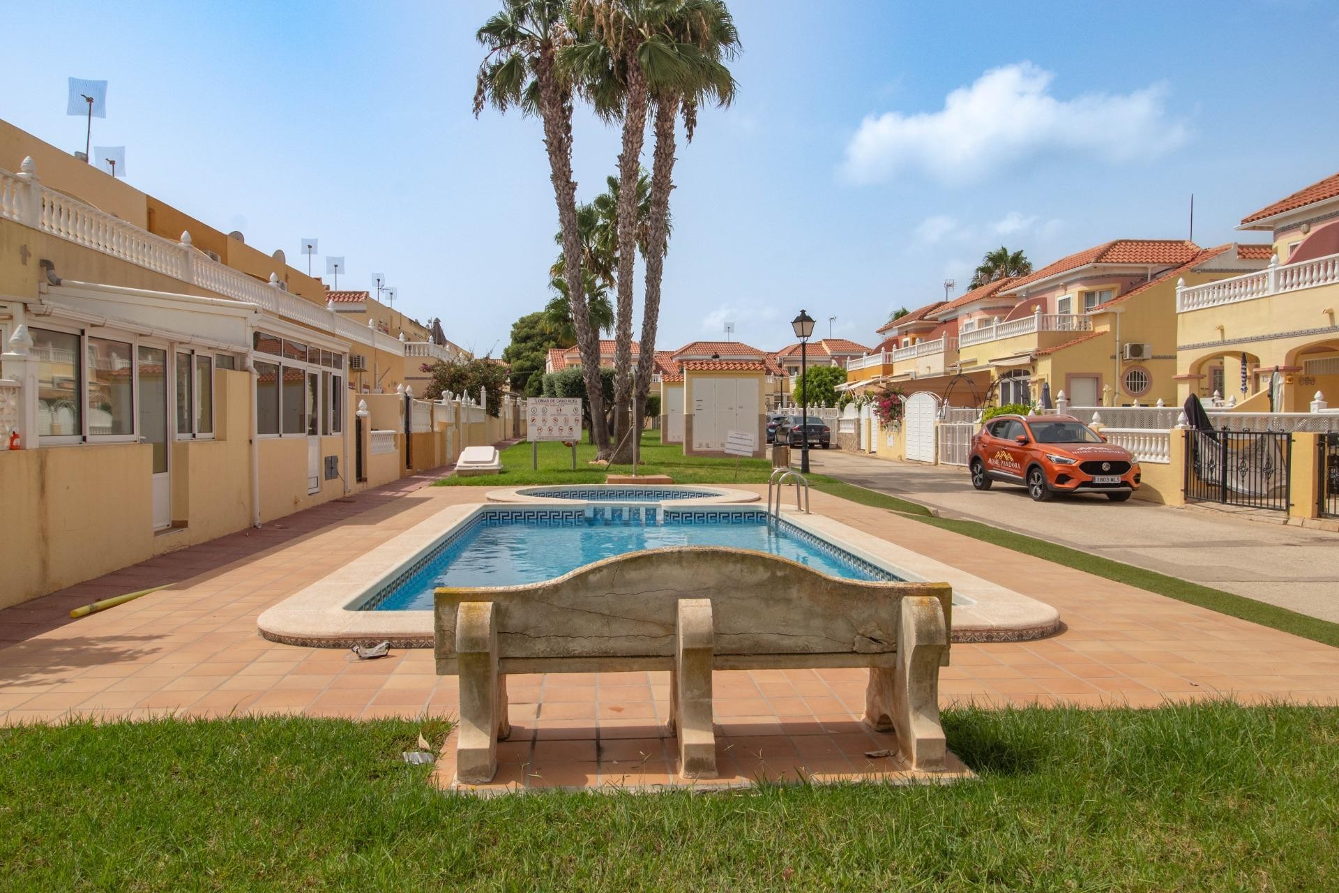 Revente - Terraced house -
Orihuela Costa - La Regia
