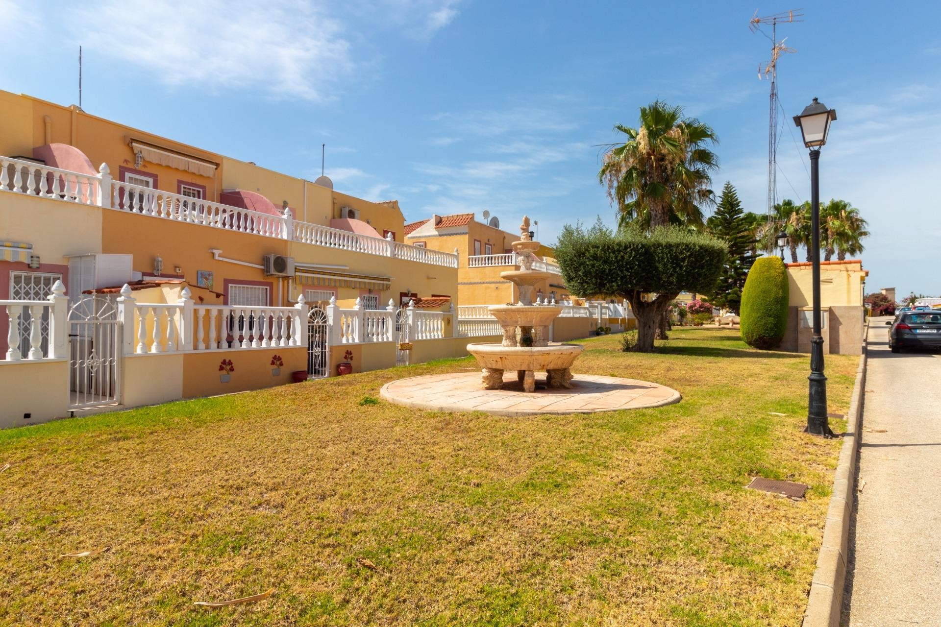 Revente - Terraced house -
Orihuela Costa - La Regia