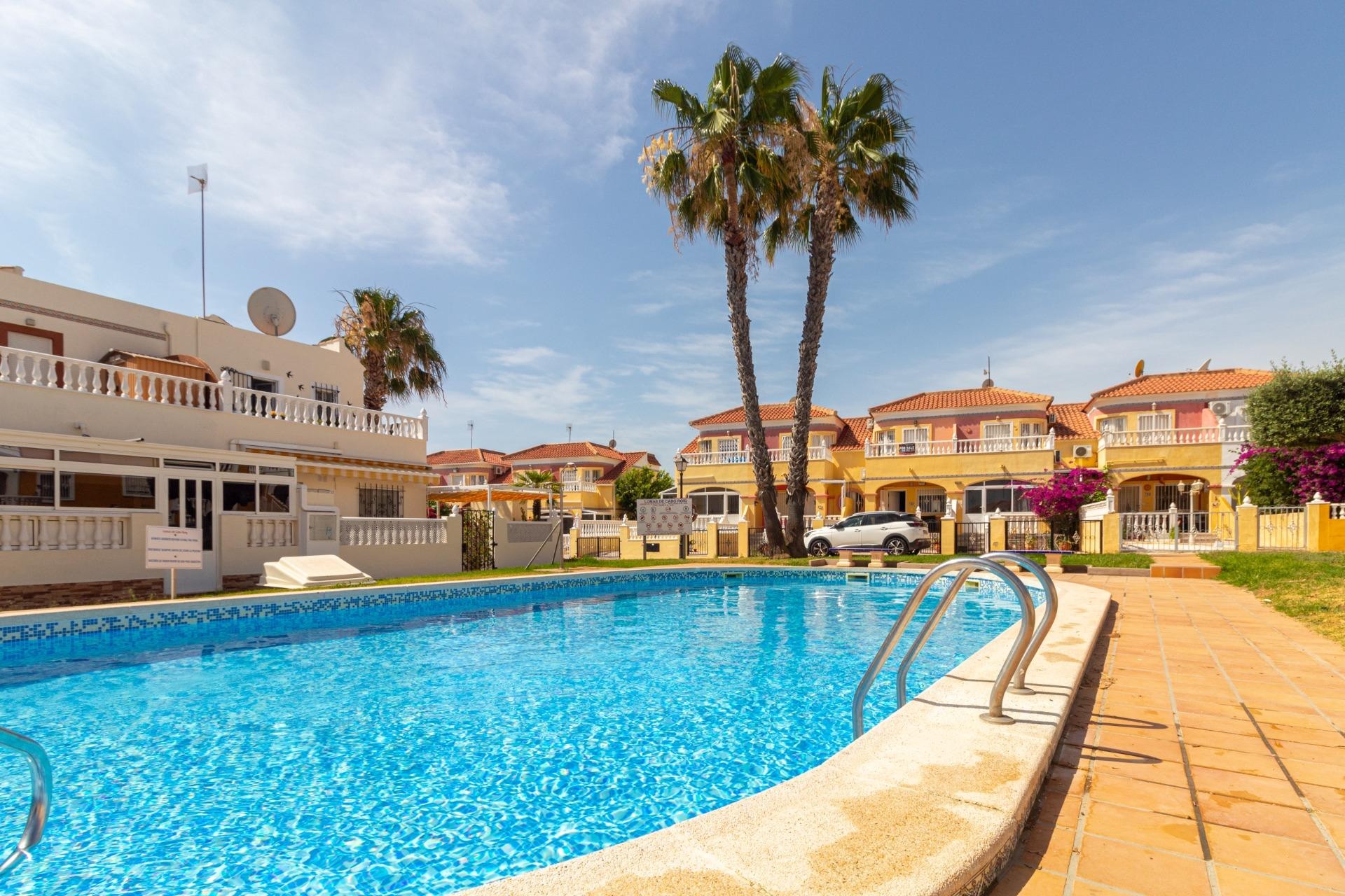 Revente - Terraced house -
Orihuela Costa - La Regia