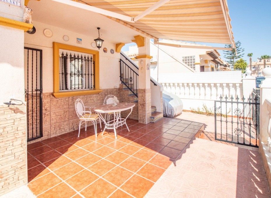 Revente - Terraced house -
Orihuela Costa - La Zenia
