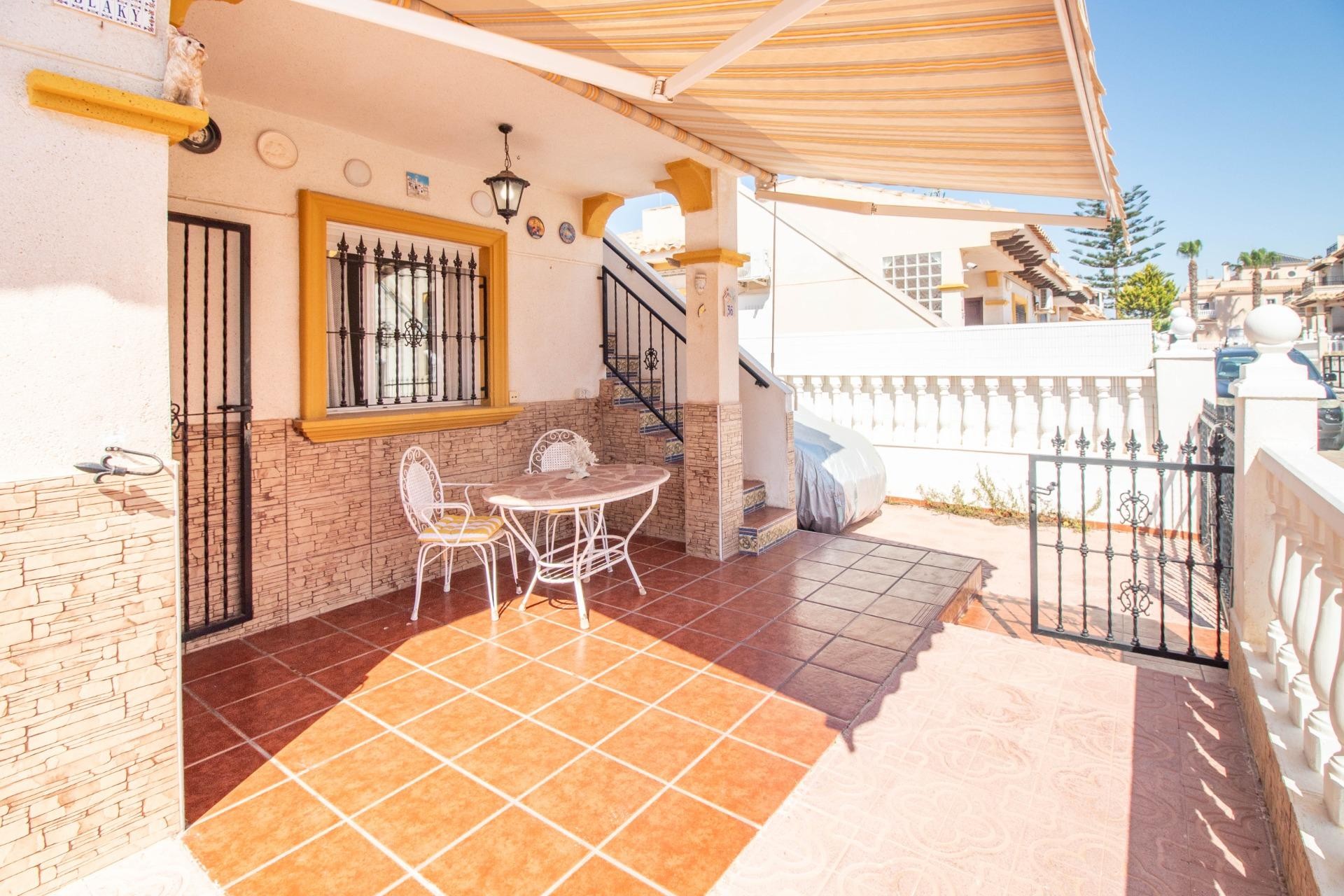 Revente - Terraced house -
Orihuela Costa - La Zenia
