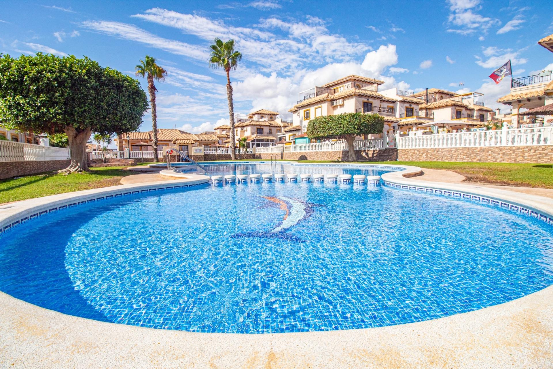 Revente - Terraced house -
Orihuela Costa - La Zenia