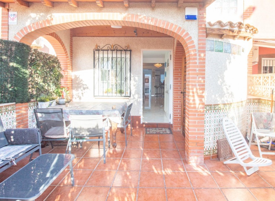 Revente - Terraced house -
Torrevieja - Acequion