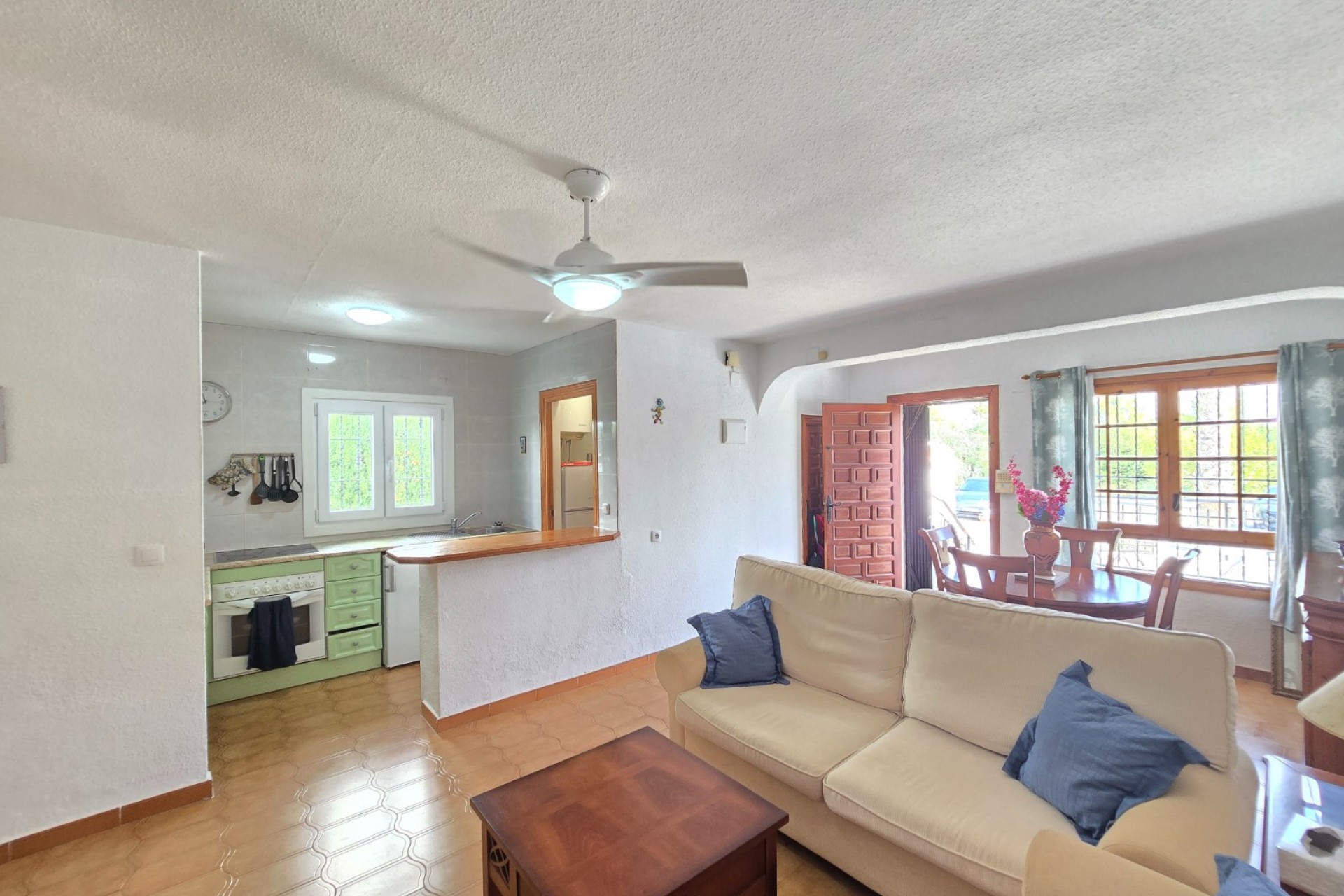 Revente - Townhouse * -
Villamartin * - Los Dolses *