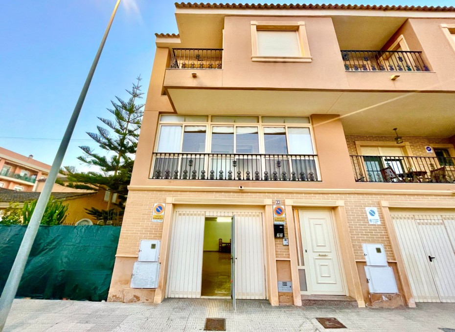 Revente - Villa -
Almoradí