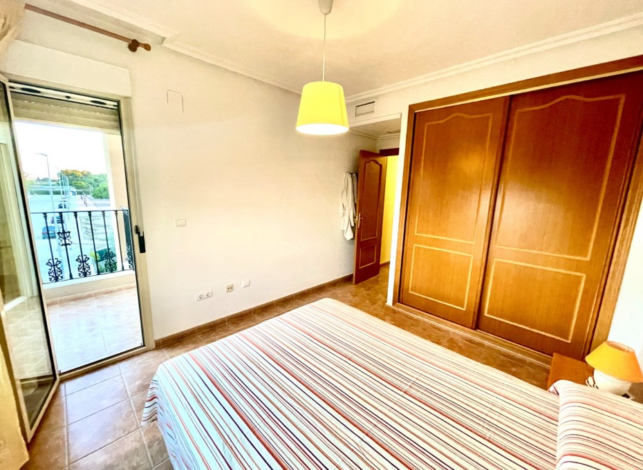 Revente - Villa -
Almoradí