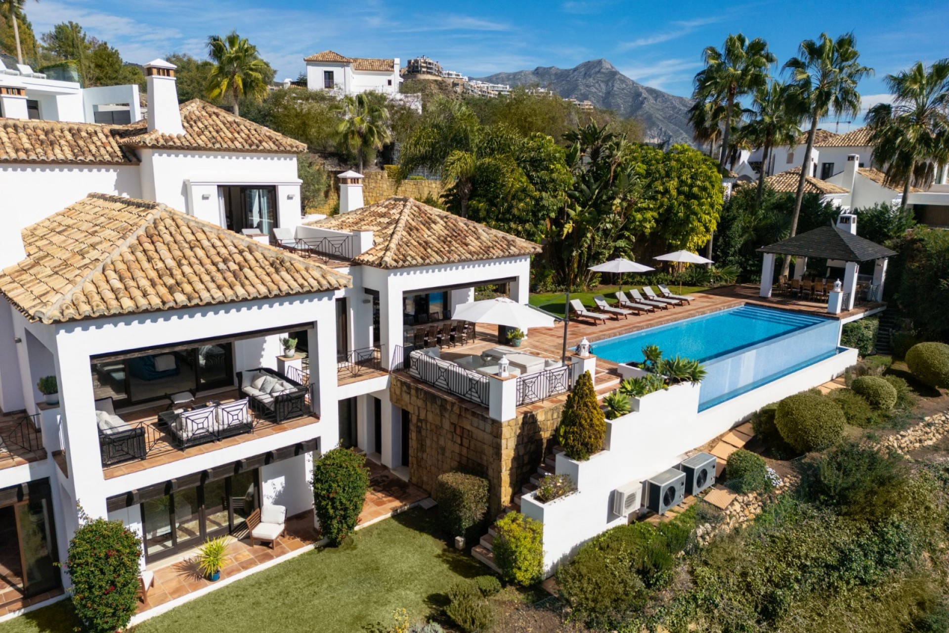 Revente - Villa -
Benahavis - La Quinta
