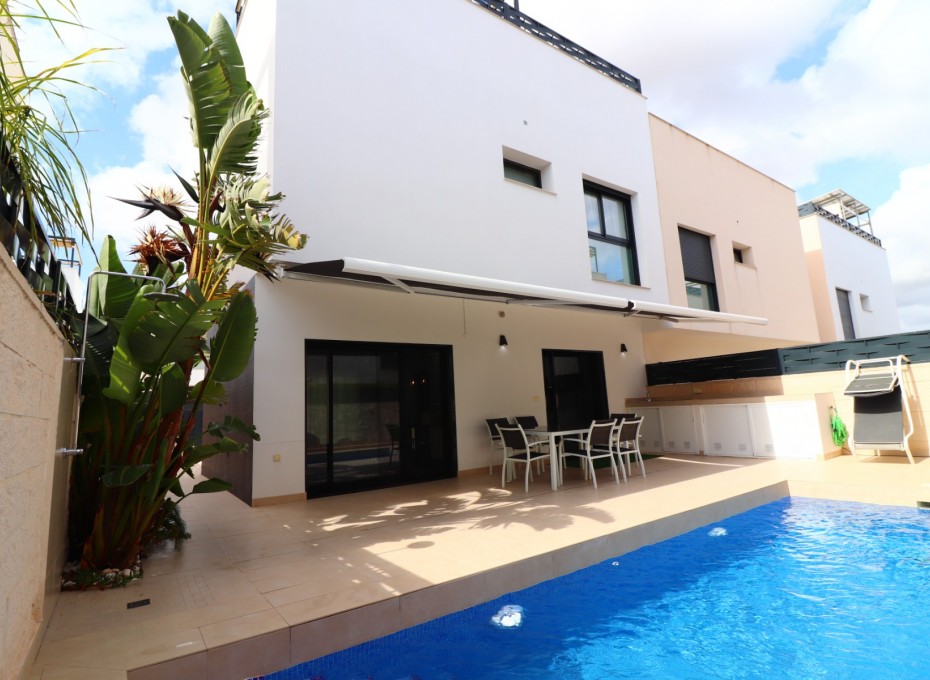 Revente - Villa -
Benijofar