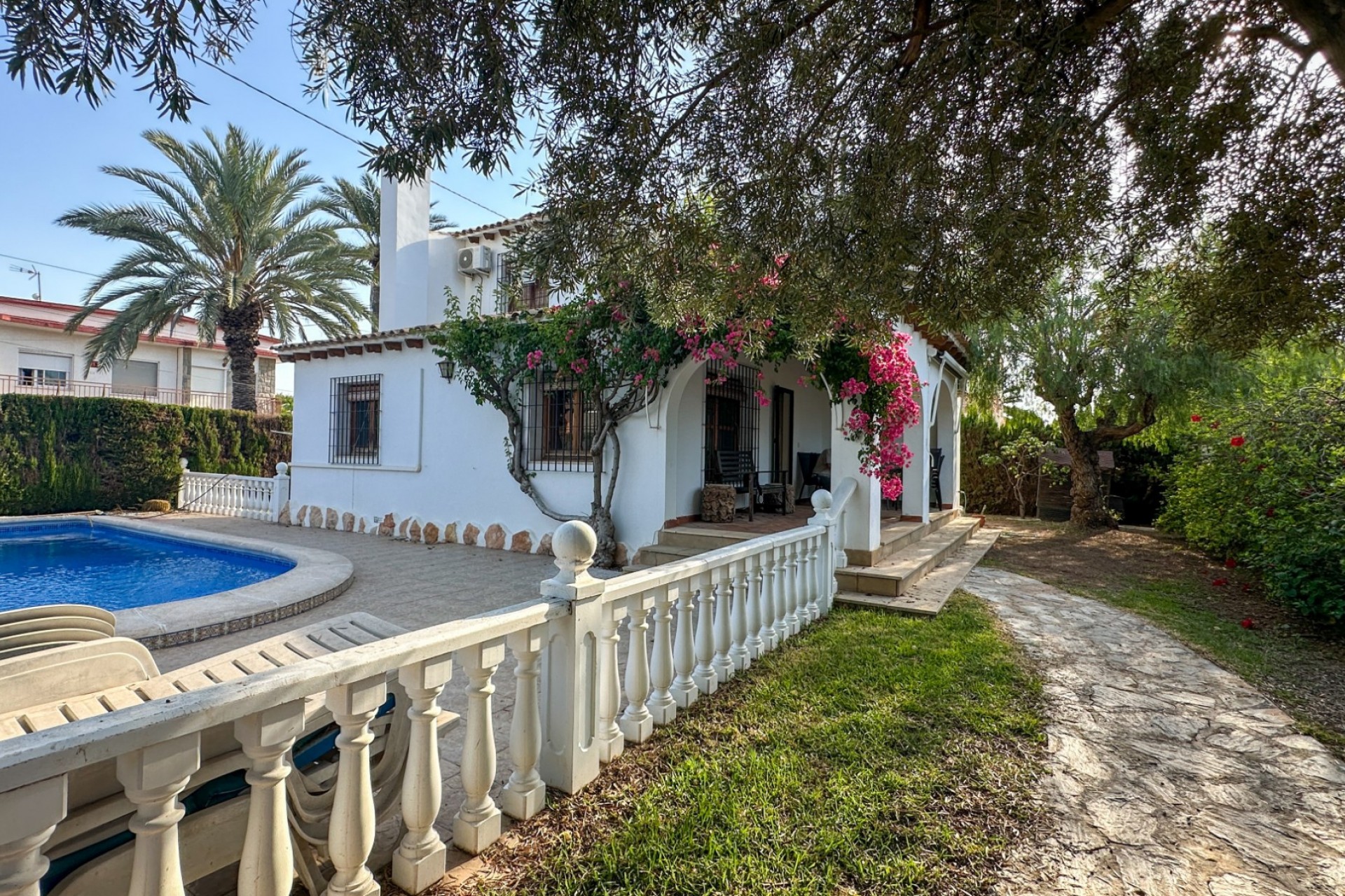 Revente - Villa -
Cabo Roig