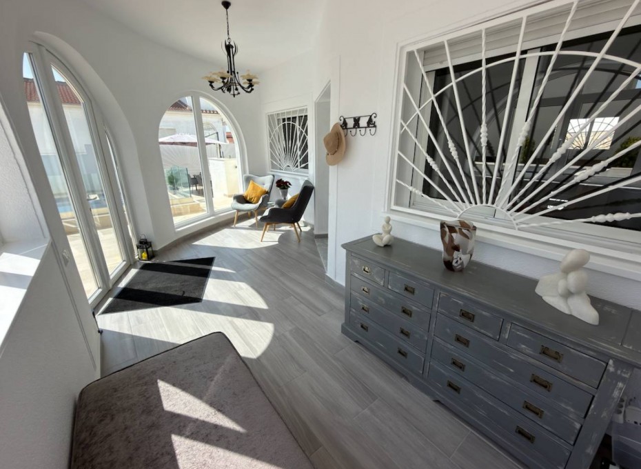 Revente - Villa -
Ciudad Quesada - Central Quesada