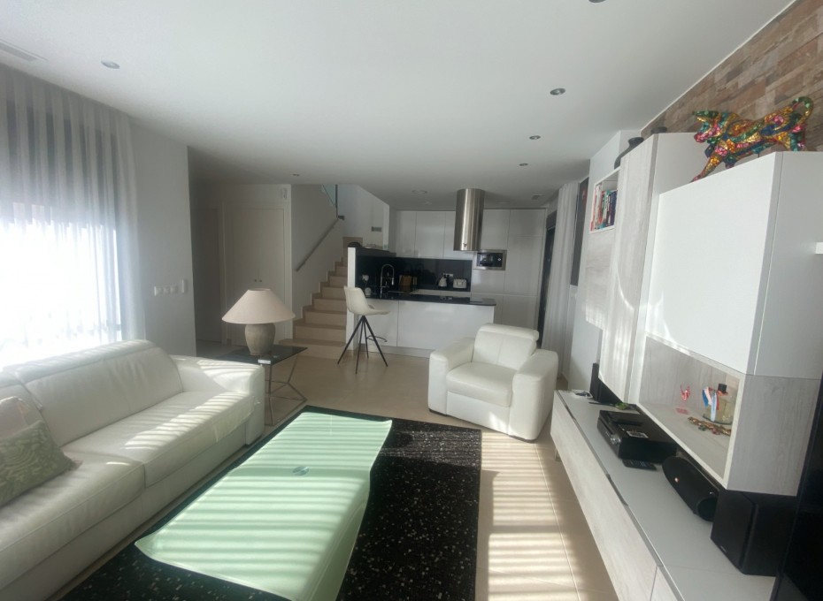 Revente - Villa -
Ciudad Quesada - Pueblo Bravo