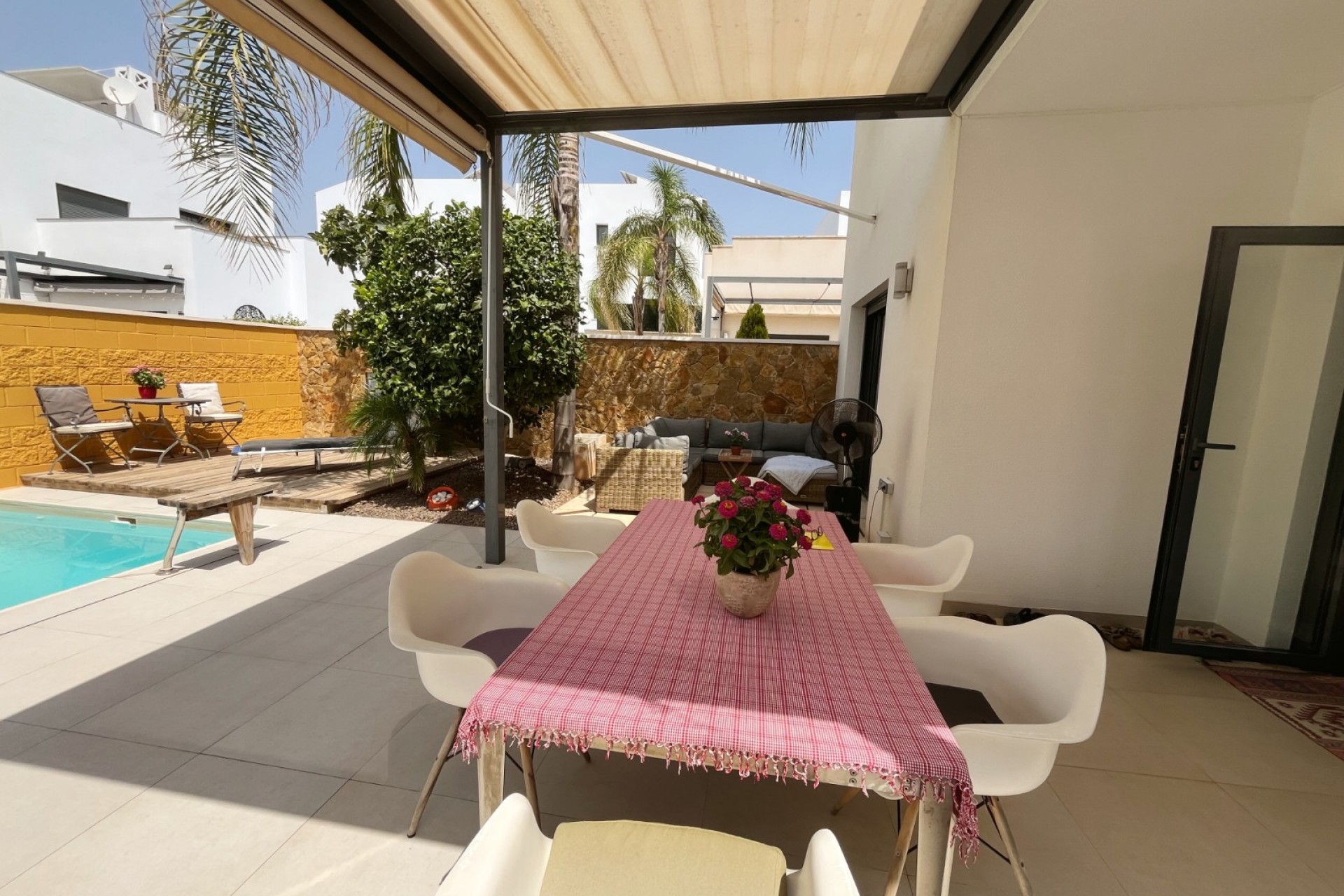 Revente - Villa -
Ciudad Quesada - Pueblo Bravo
