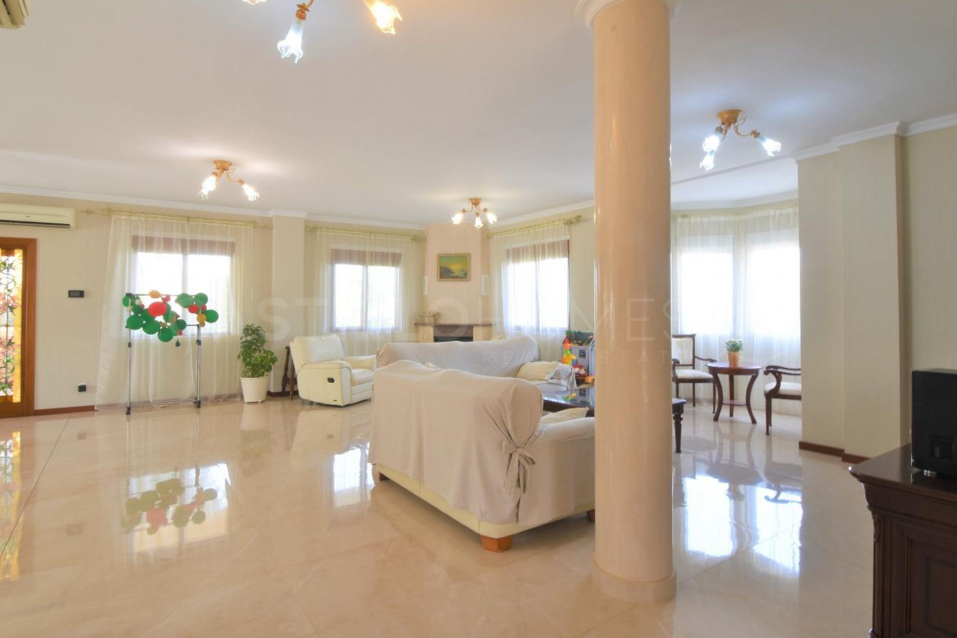 Revente - Villa -
Ciudad Quesada - Urbanizaciones