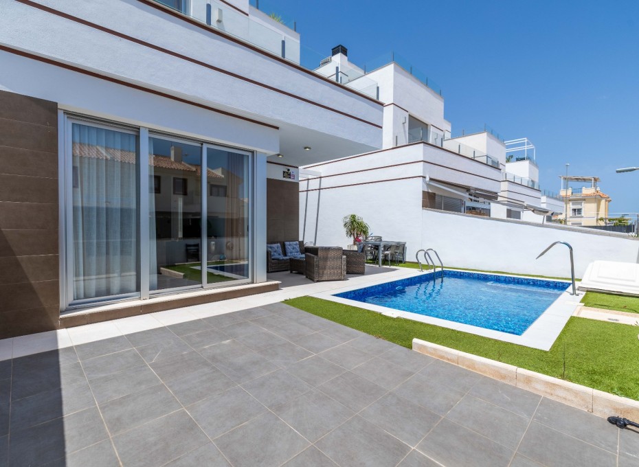 Revente - Villa -
Ciudad Quesada