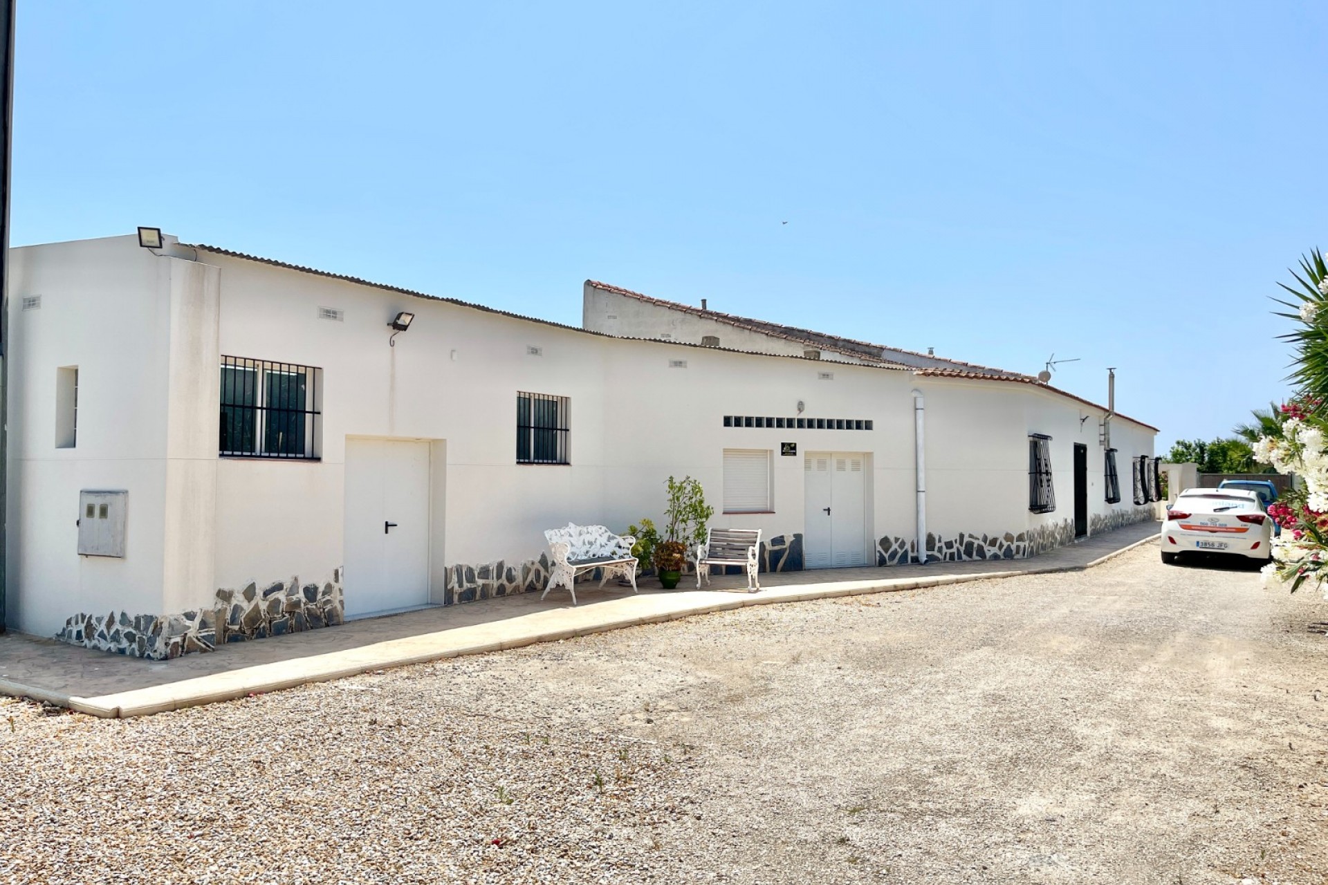 Revente - Villa -
Daya Nueva