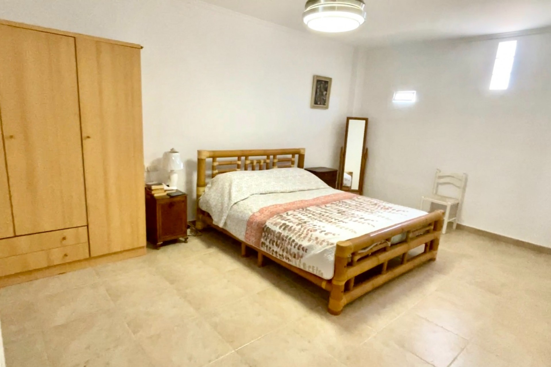 Revente - Villa -
Daya Nueva