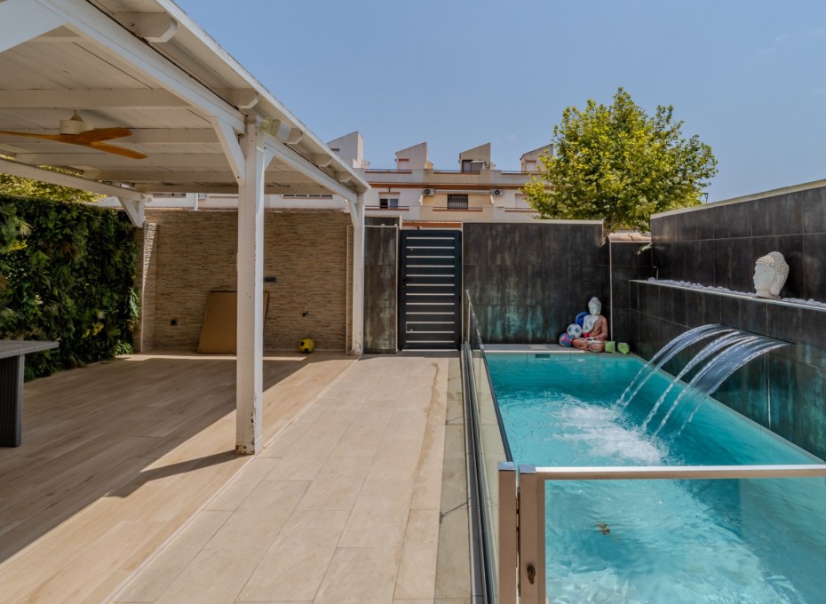 Revente - Villa Detached -
Torrevieja - Torreta - florida