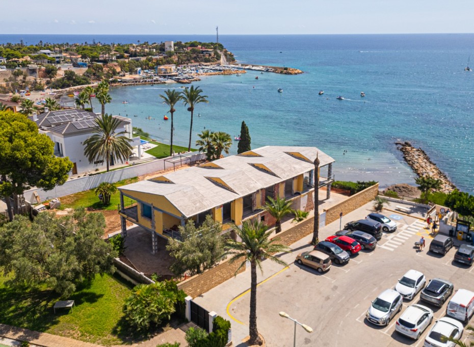 Revente - Villa / House -
Orihuela Costa - Cabo Roig