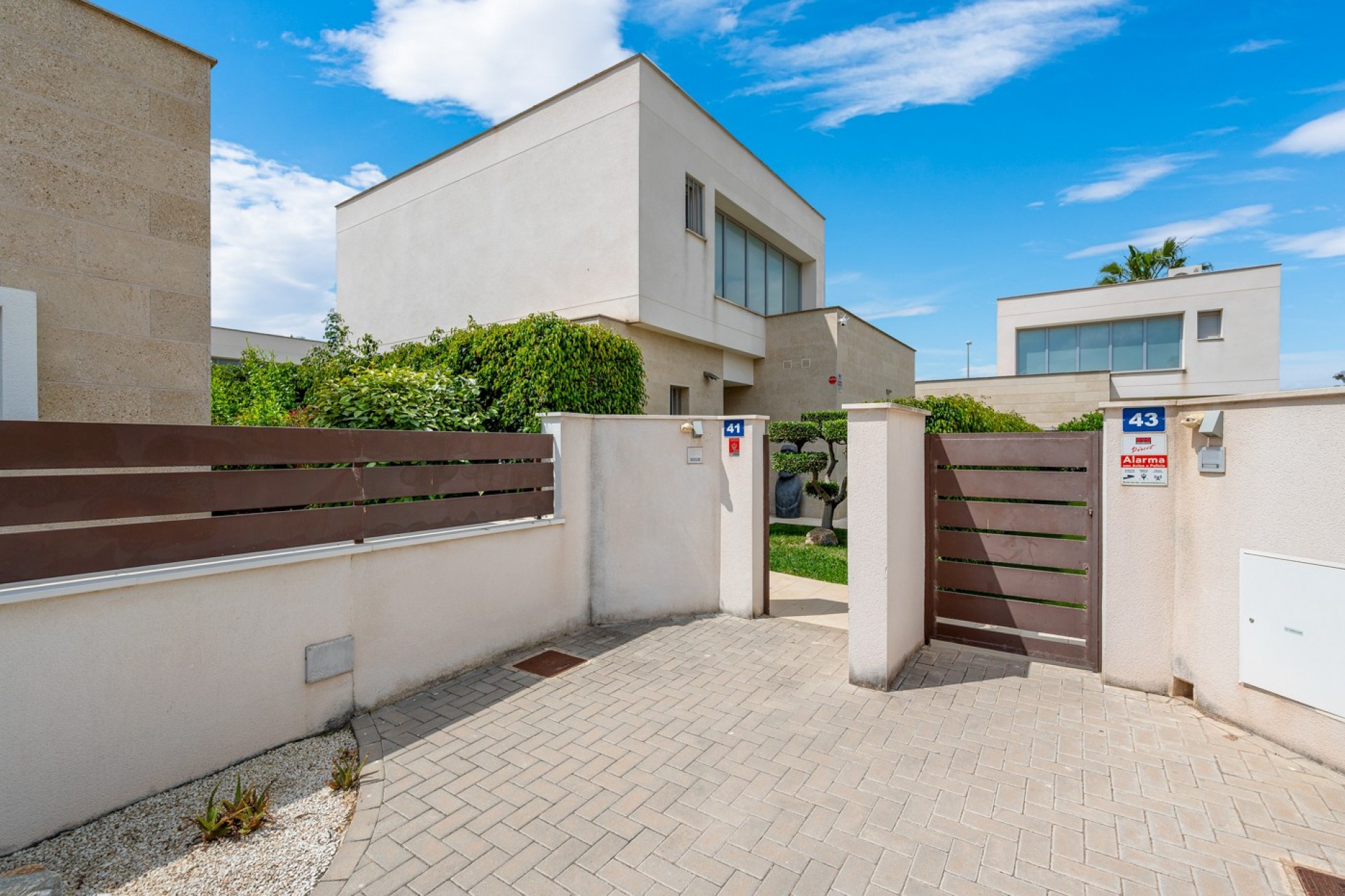 Revente - Villa -
Jacarilla - Vistabella