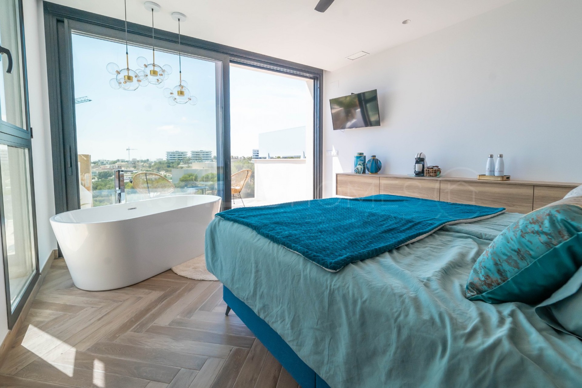 Revente - Villa -
Las colinas - Las colinas golf