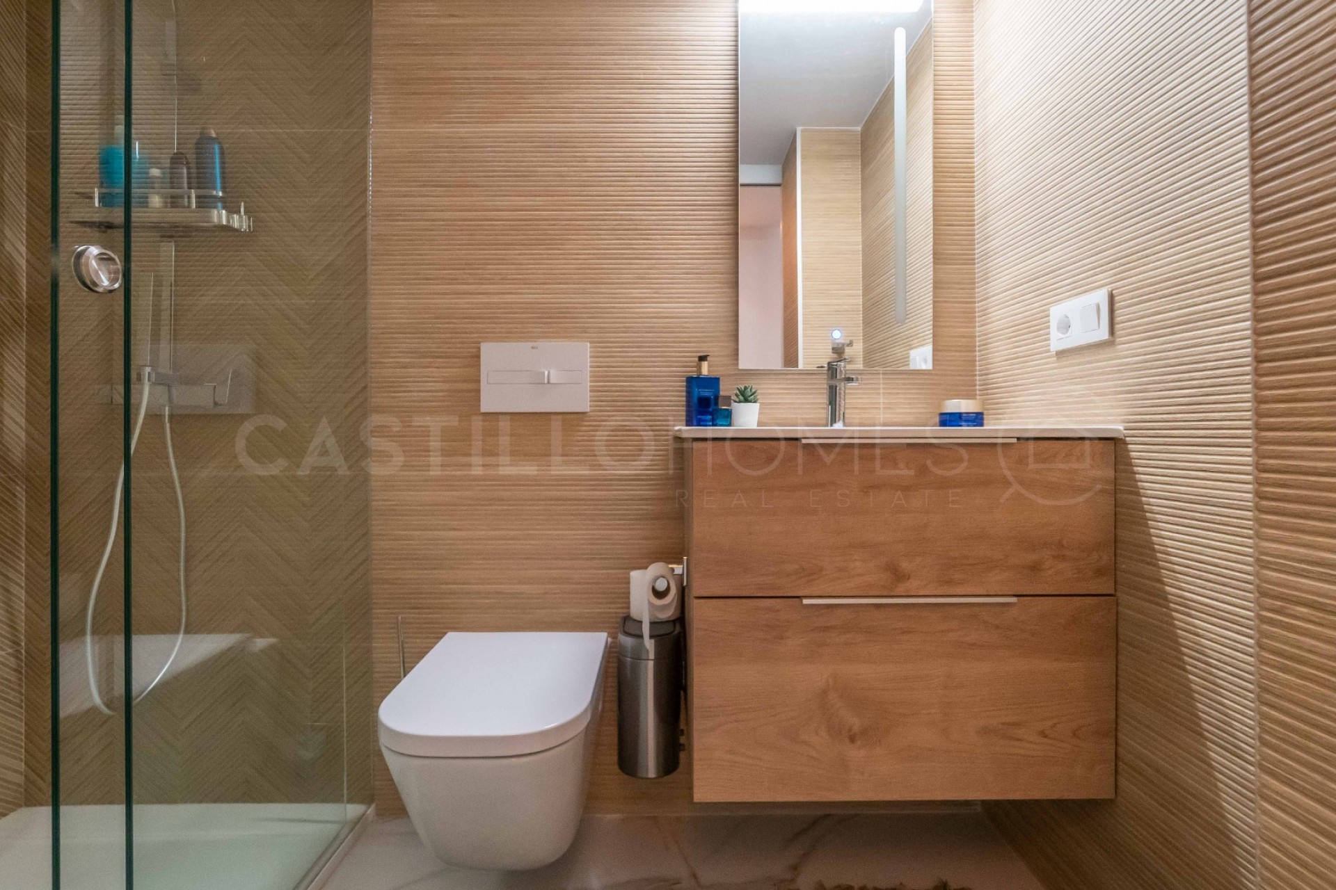 Revente - Villa -
Las colinas - Las colinas golf