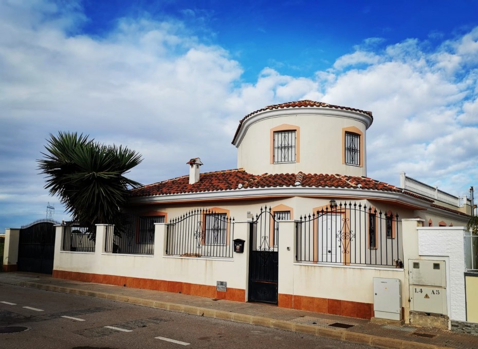 Revente - Villa -
Los Alcazares - town