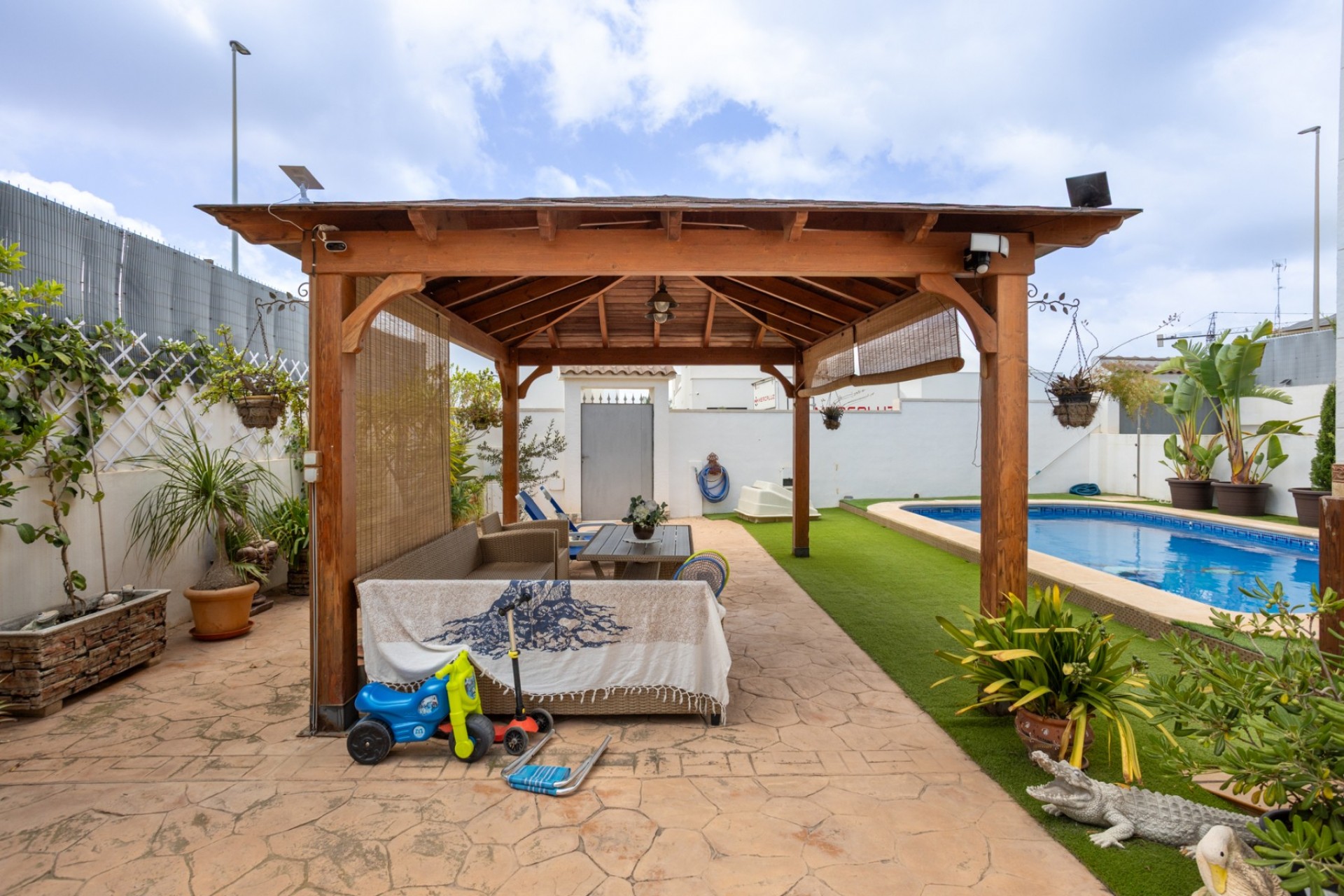 Revente - Villa -
Los Montesinos - La Herrada