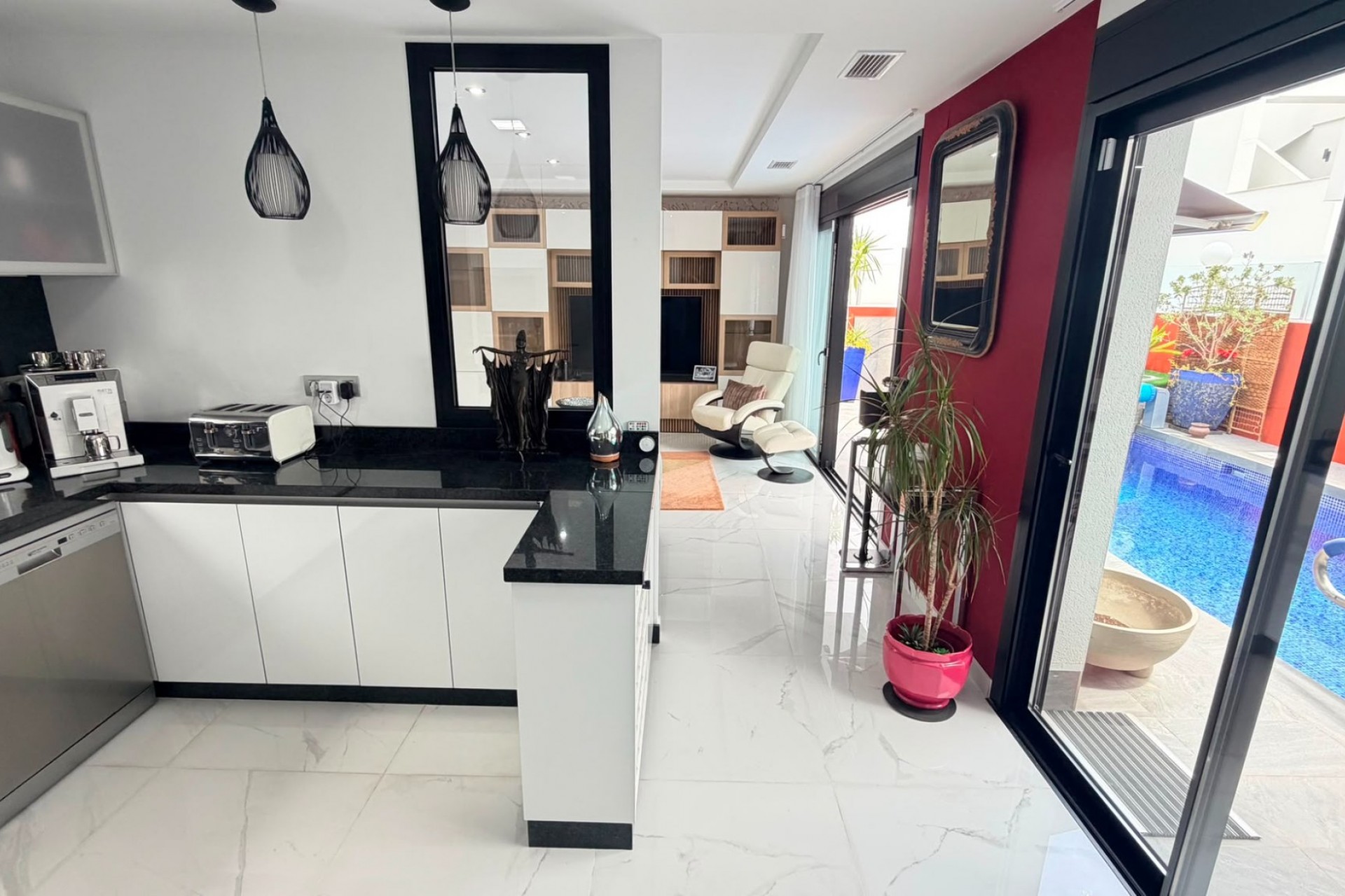 Revente - Villa -
Los Montesinos - La Herrada