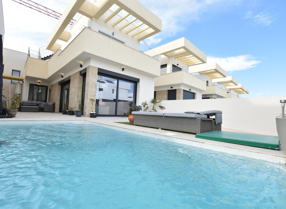 Revente - Villa -
Los Montesinos