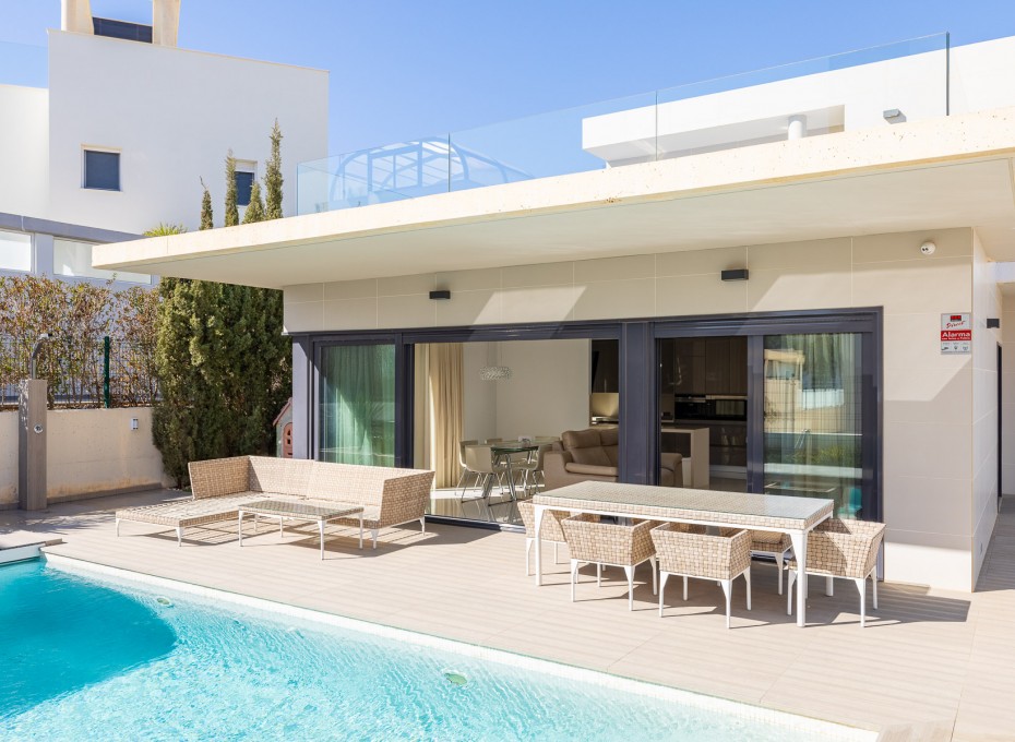 Revente - Villa -
Orihuela Costa - Campoamor