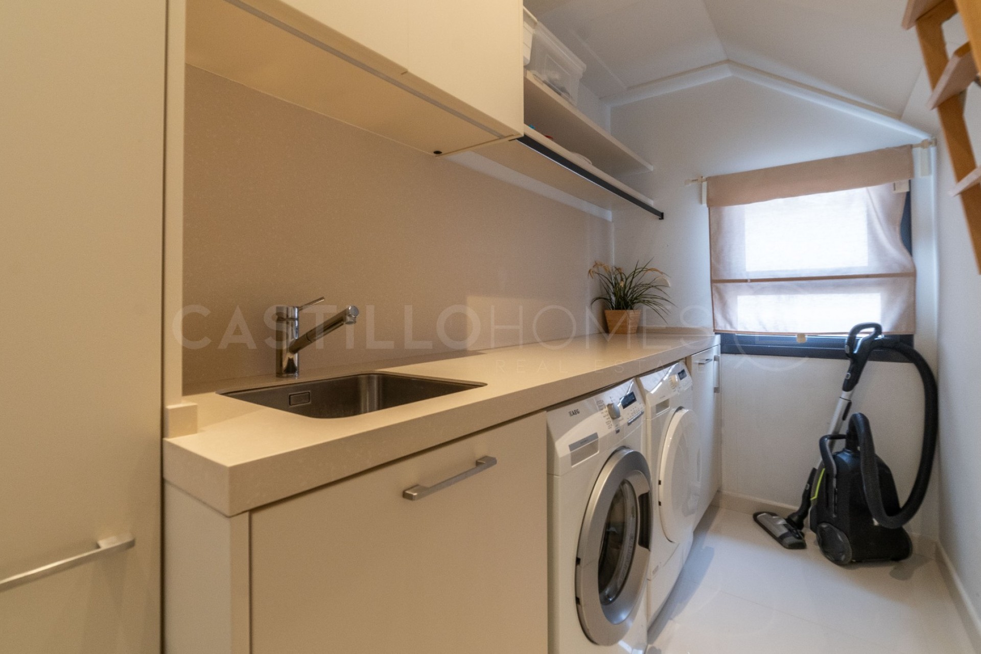 Revente - Villa -
Orihuela Costa - Campoamor