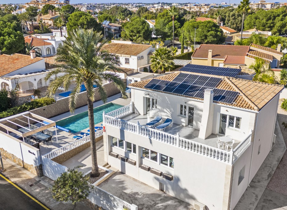 Revente - Villa -
Orihuela Costa - La Zenia