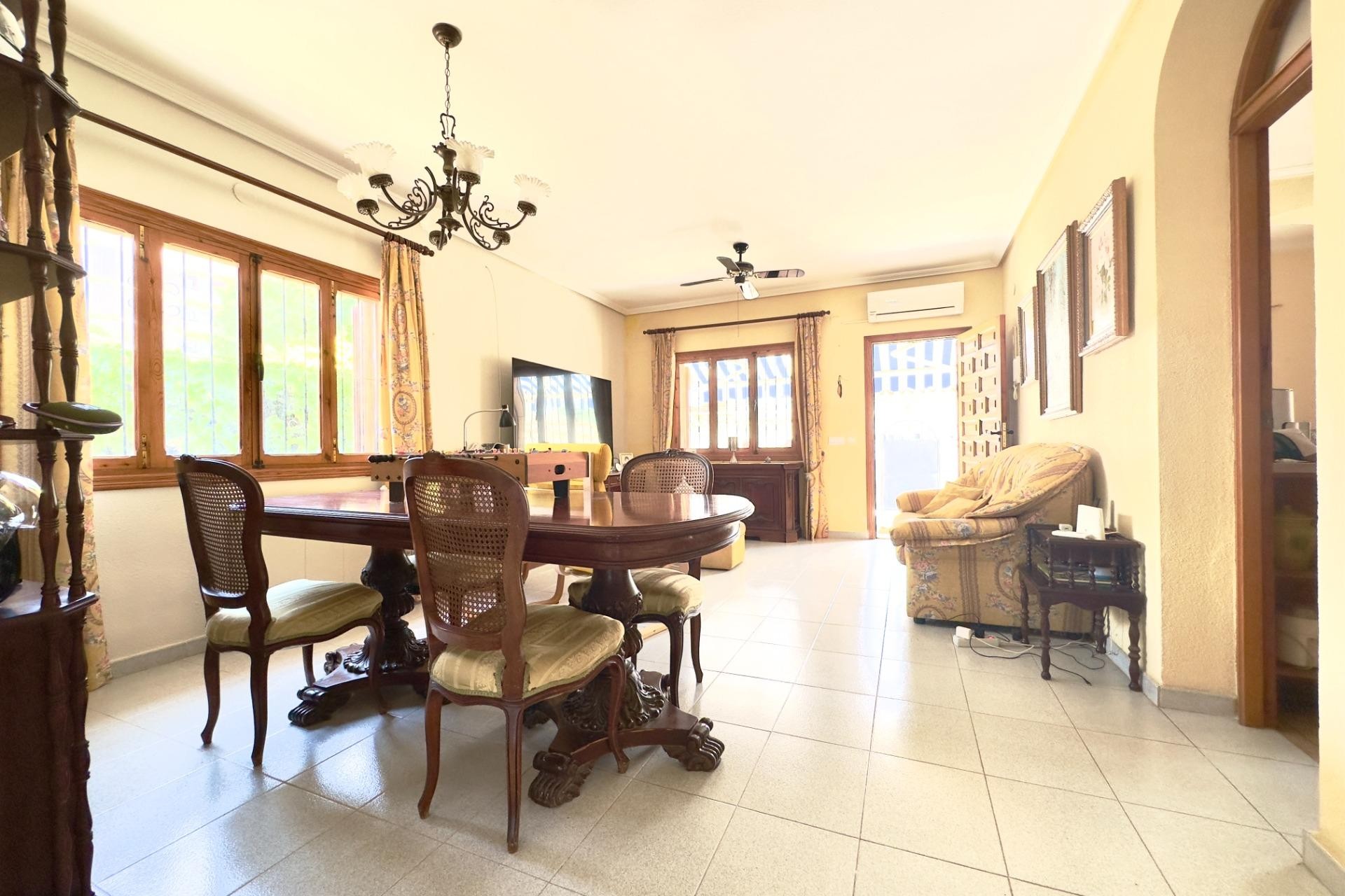Revente - Villa -
Orihuela Costa - La Zenia