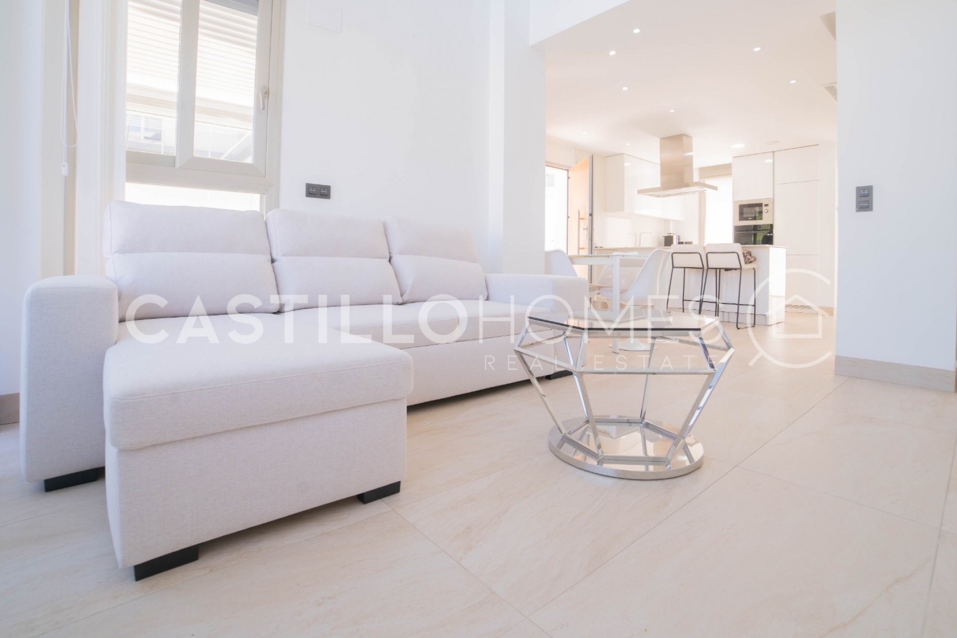 Revente - Villa -
Orihuela Costa - Las Filipinas