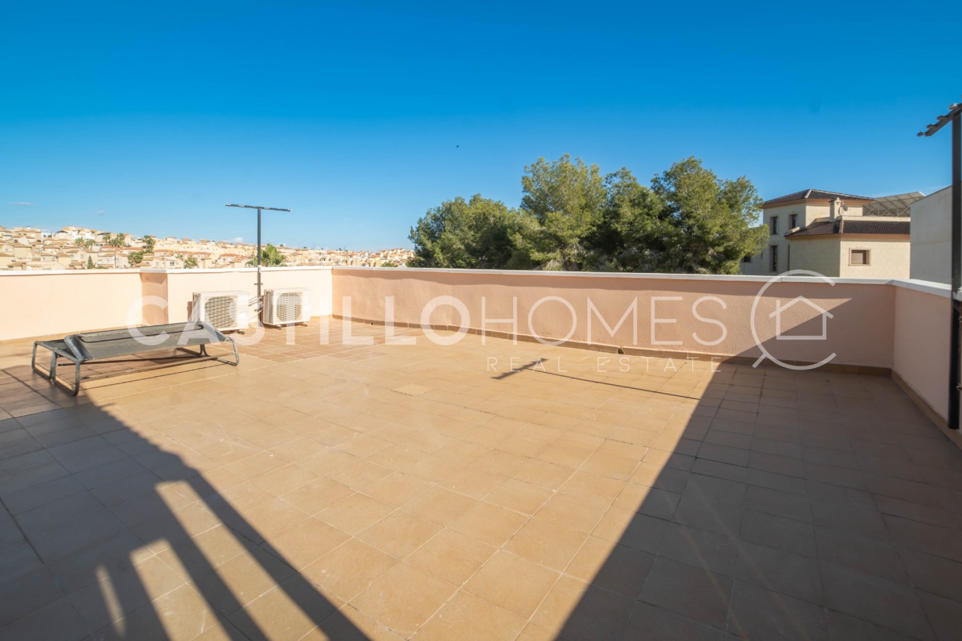 Revente - Villa -
Orihuela Costa - Las Filipinas