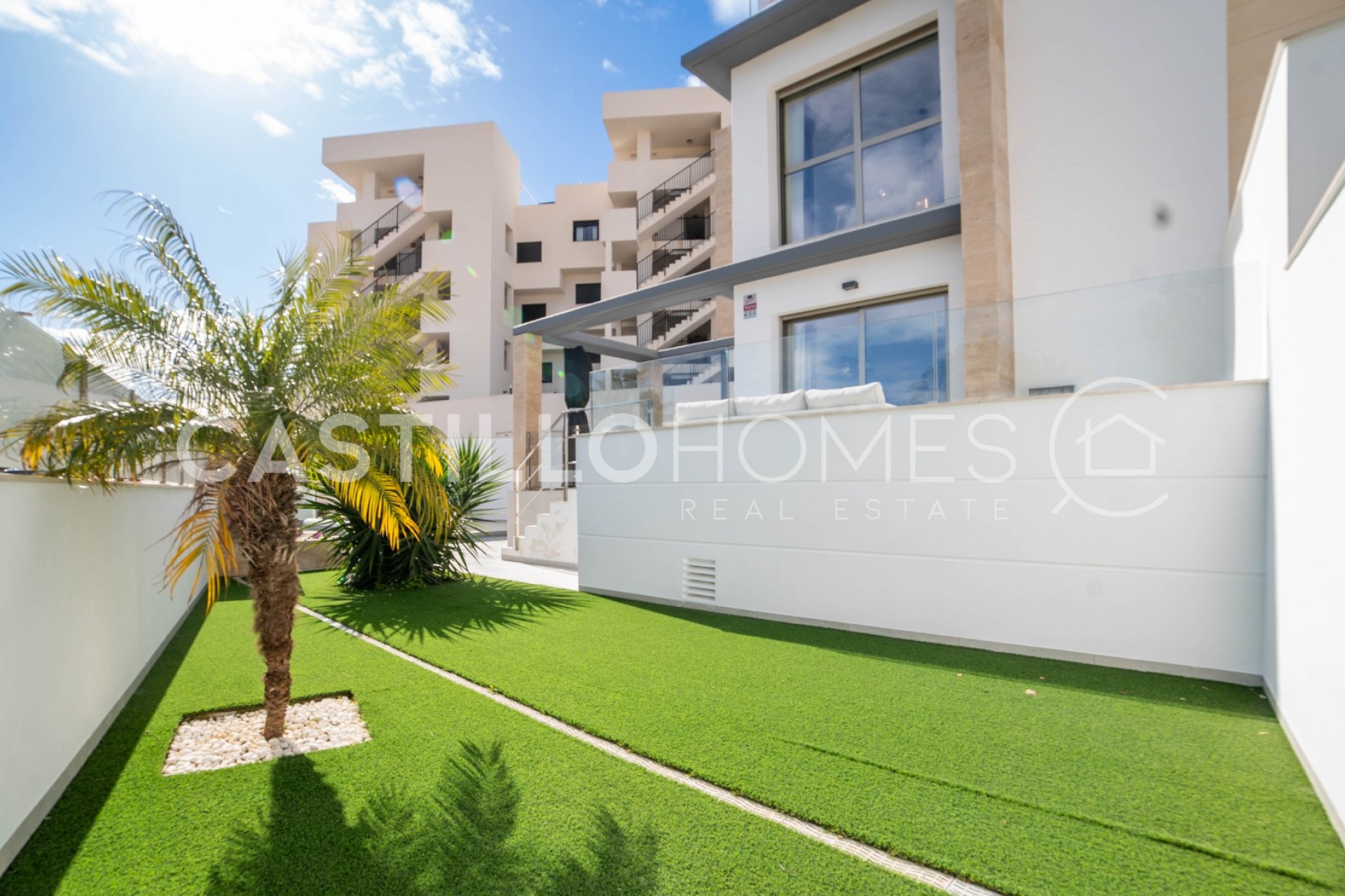 Revente - Villa -
Orihuela Costa - Las Filipinas