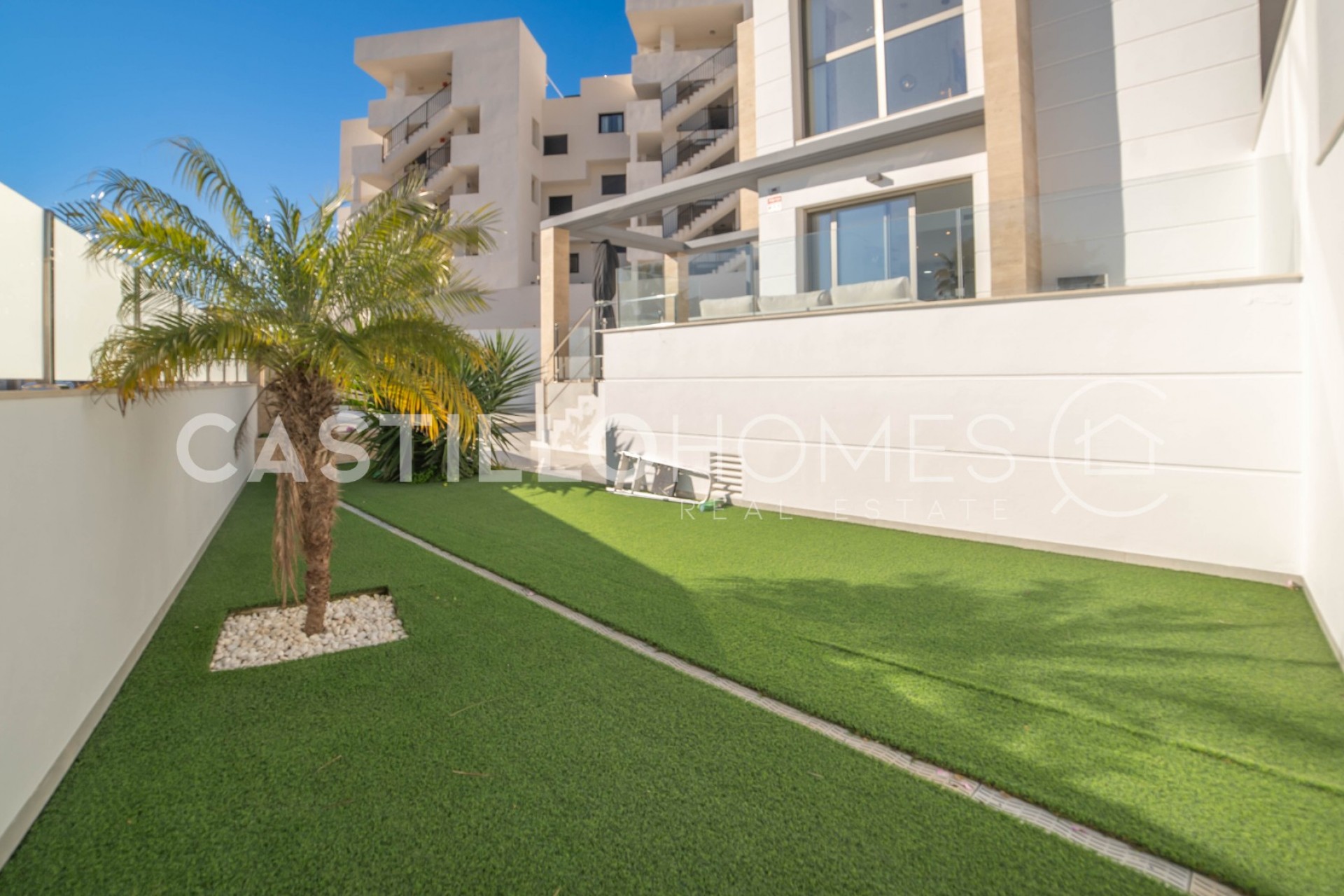 Revente - Villa -
Orihuela Costa - Las Filipinas