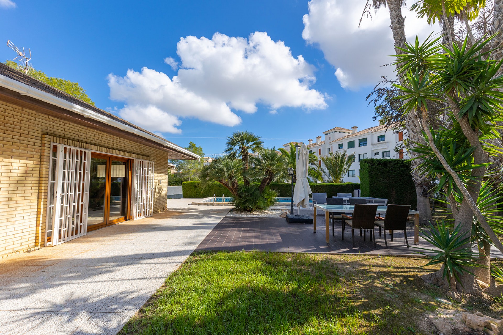 Revente - Villa -
Orihuela Costa - Las Filipinas