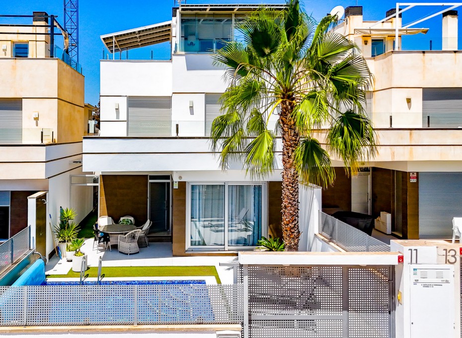 Revente - Villa -
Orihuela Costa - Lomas de Cabo Roig
