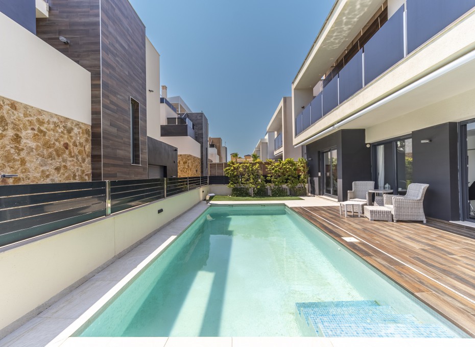 Revente - Villa -
Orihuela Costa - Lomas de Cabo Roig