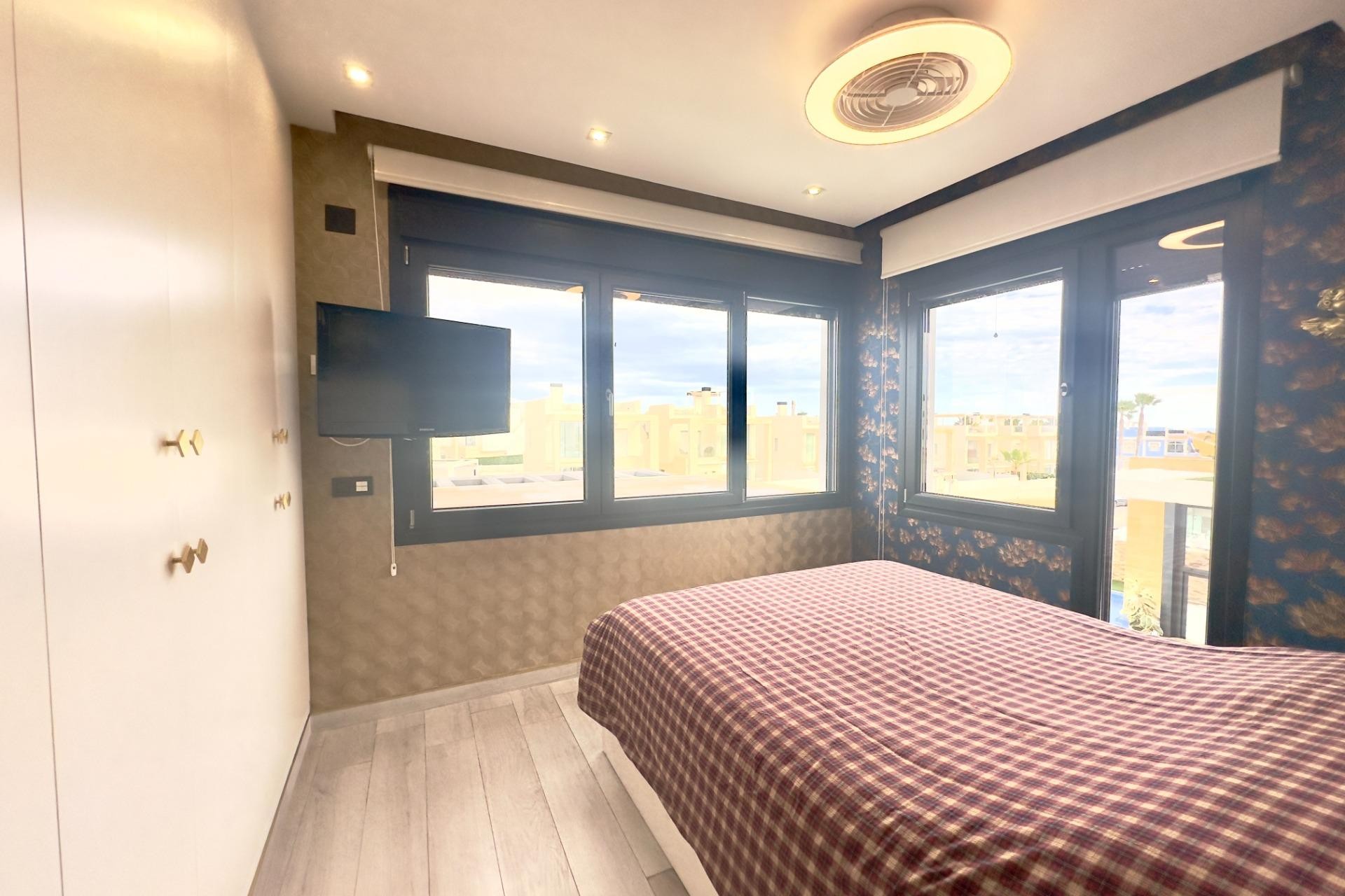 Revente - Villa -
Orihuela Costa - Lomas de Cabo Roig